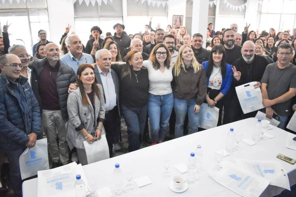 El massismo reunió a dirigentes de la Sexta en Carmen de Patagones y puso el foco en la unidad de cara a 2027