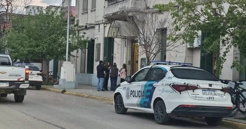 Chacabuco: una preceptora denunció que una madre la golpeó en una escuela y convocan a un paro docente