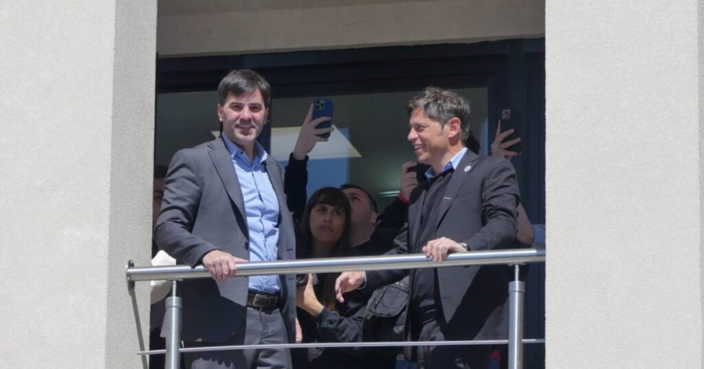 Kicillof cumple agenda en Castelli junto a Echarren