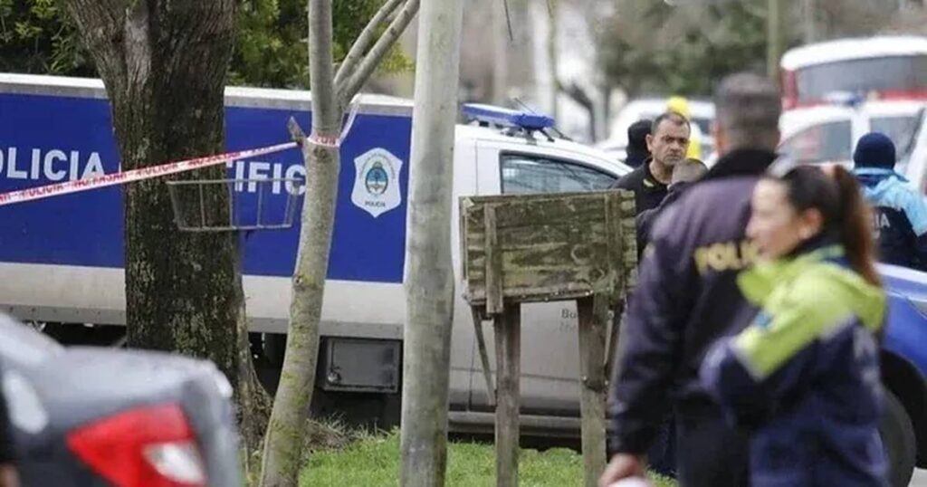 Mar del Plata: encontraron a un joven muerto en la calle, las cámaras reconstruyeron el crimen y hay dos detenidos