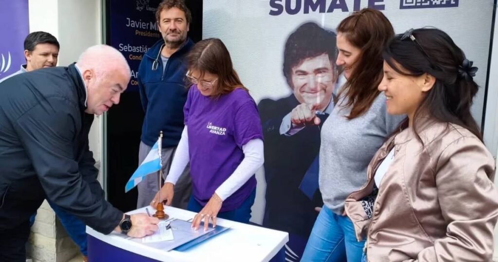La Libertad Avanza realizó una campaña de afiliación en los 135 municipios bonaerenses
