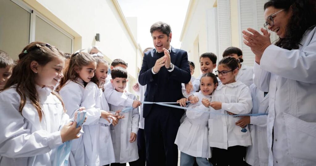 Kicillof inauguró obras educativas en General Villegas y apuntó a Nación por desfinanciar el sistema universitario